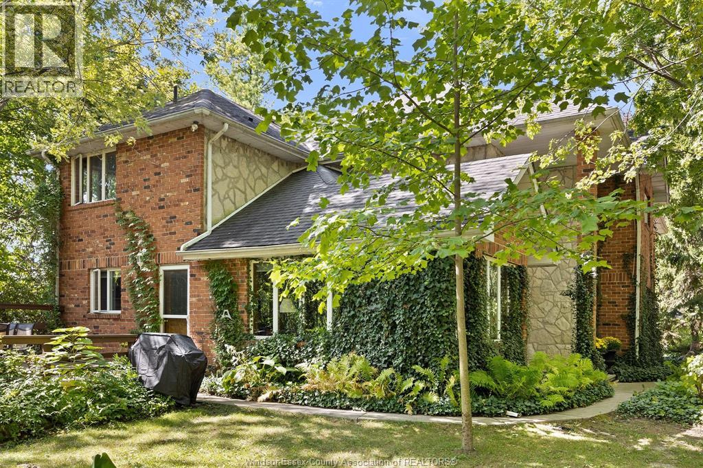 1110 Snake Lane, Harrow, Ontario  N0R 1G0 - Photo 2 - 25022962