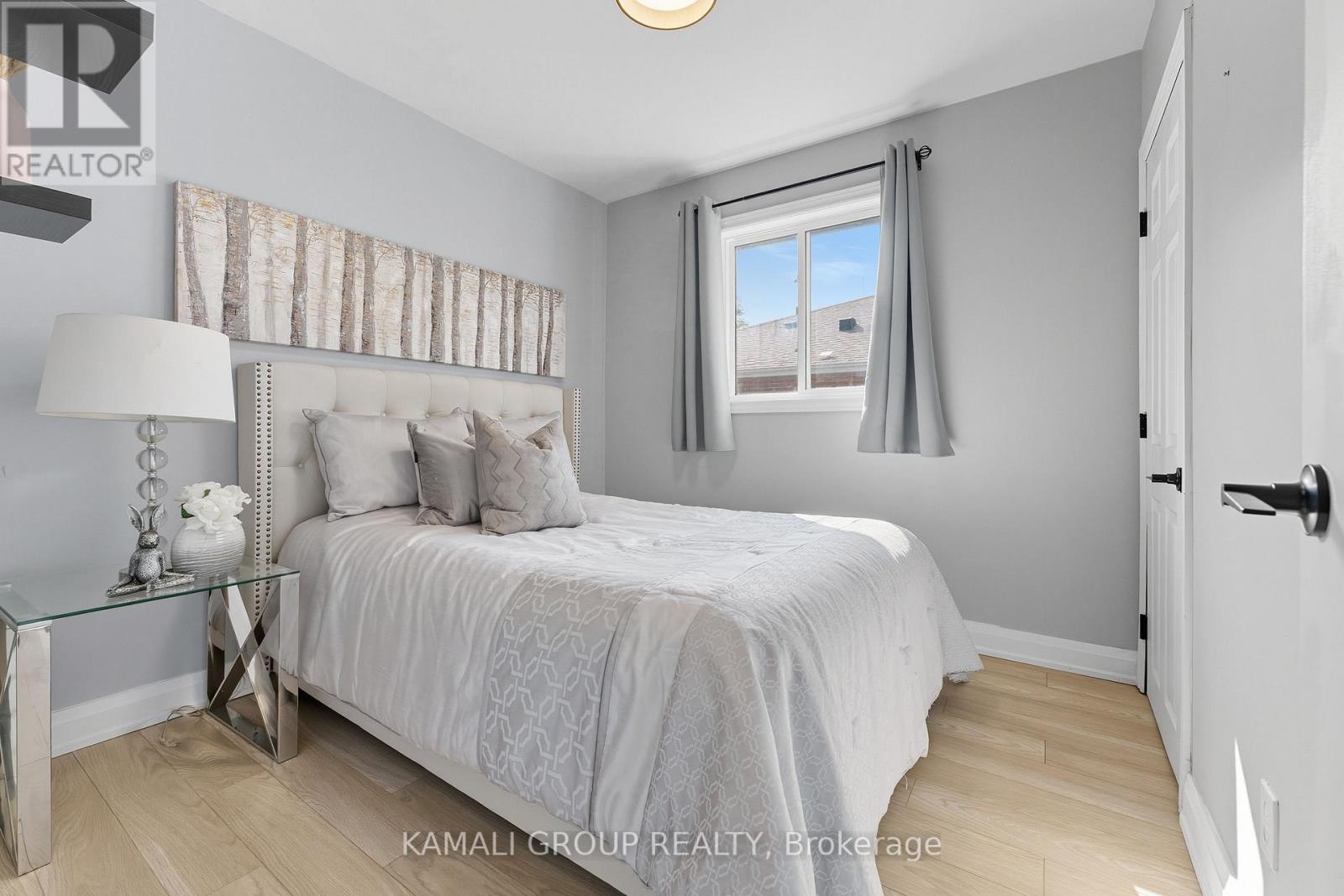 265 Penn Avenue, Newmarket (Bristol-London), Ontario  L3Y 2S4 - Photo 19 - N12394189