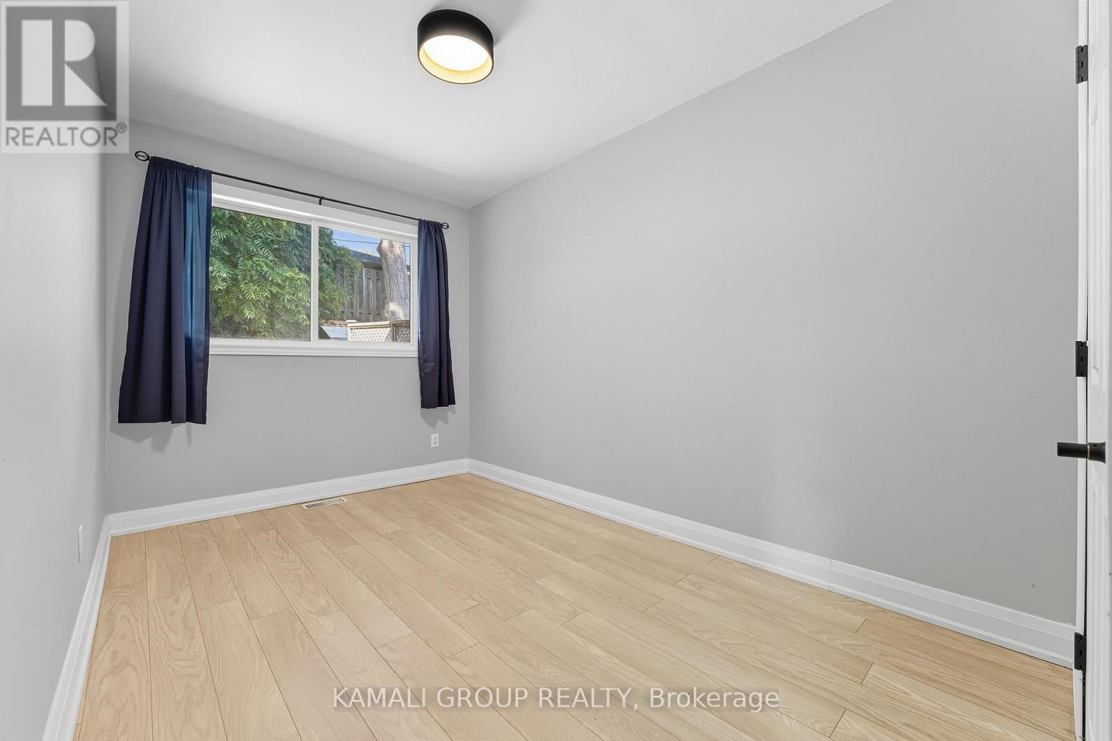 265 Penn Avenue, Newmarket (Bristol-London), Ontario  L3Y 2S4 - Photo 20 - N12394189