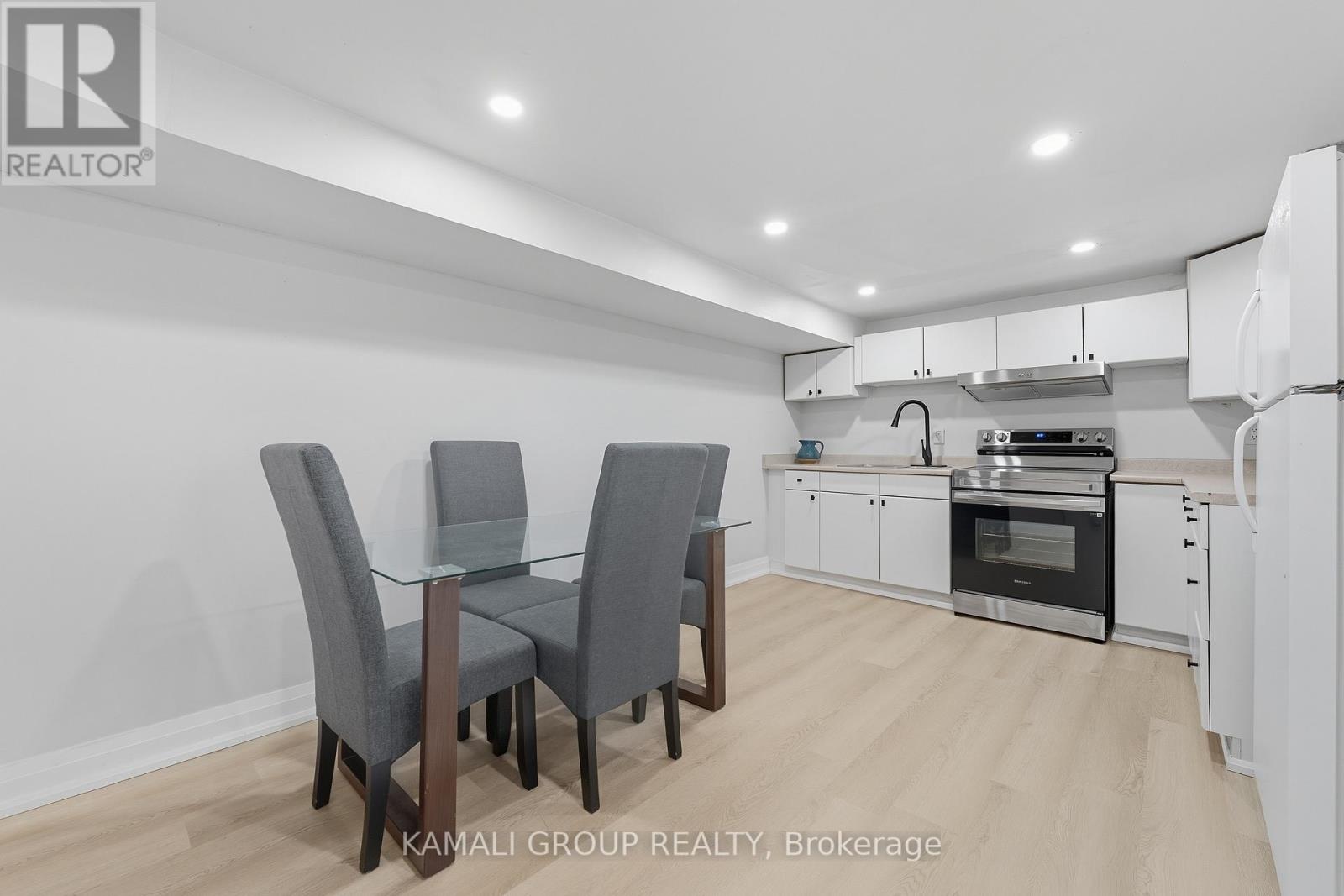 265 Penn Avenue, Newmarket (Bristol-London), Ontario  L3Y 2S4 - Photo 24 - N12394189