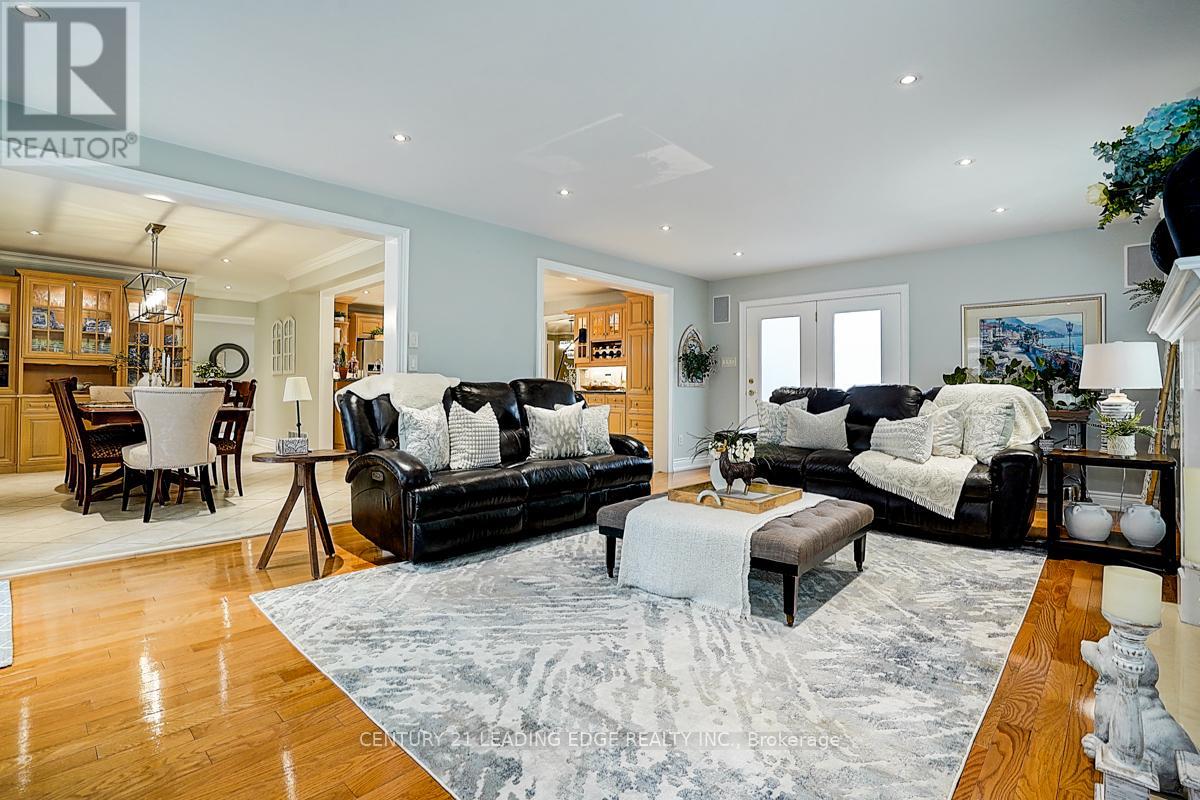 7 Brogan Court, Markham (Raymerville), Ontario  L3P 6G2 - Photo 17 - N12394201