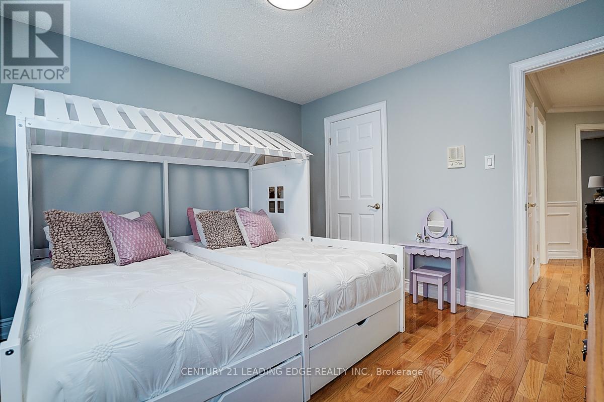 7 Brogan Court, Markham (Raymerville), Ontario  L3P 6G2 - Photo 34 - N12394201