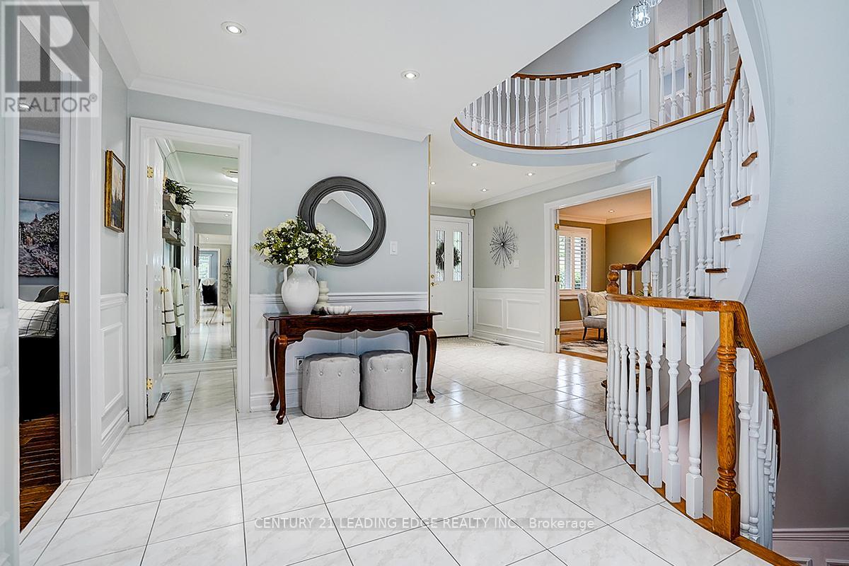 7 Brogan Court, Markham (Raymerville), Ontario  L3P 6G2 - Photo 7 - N12394201