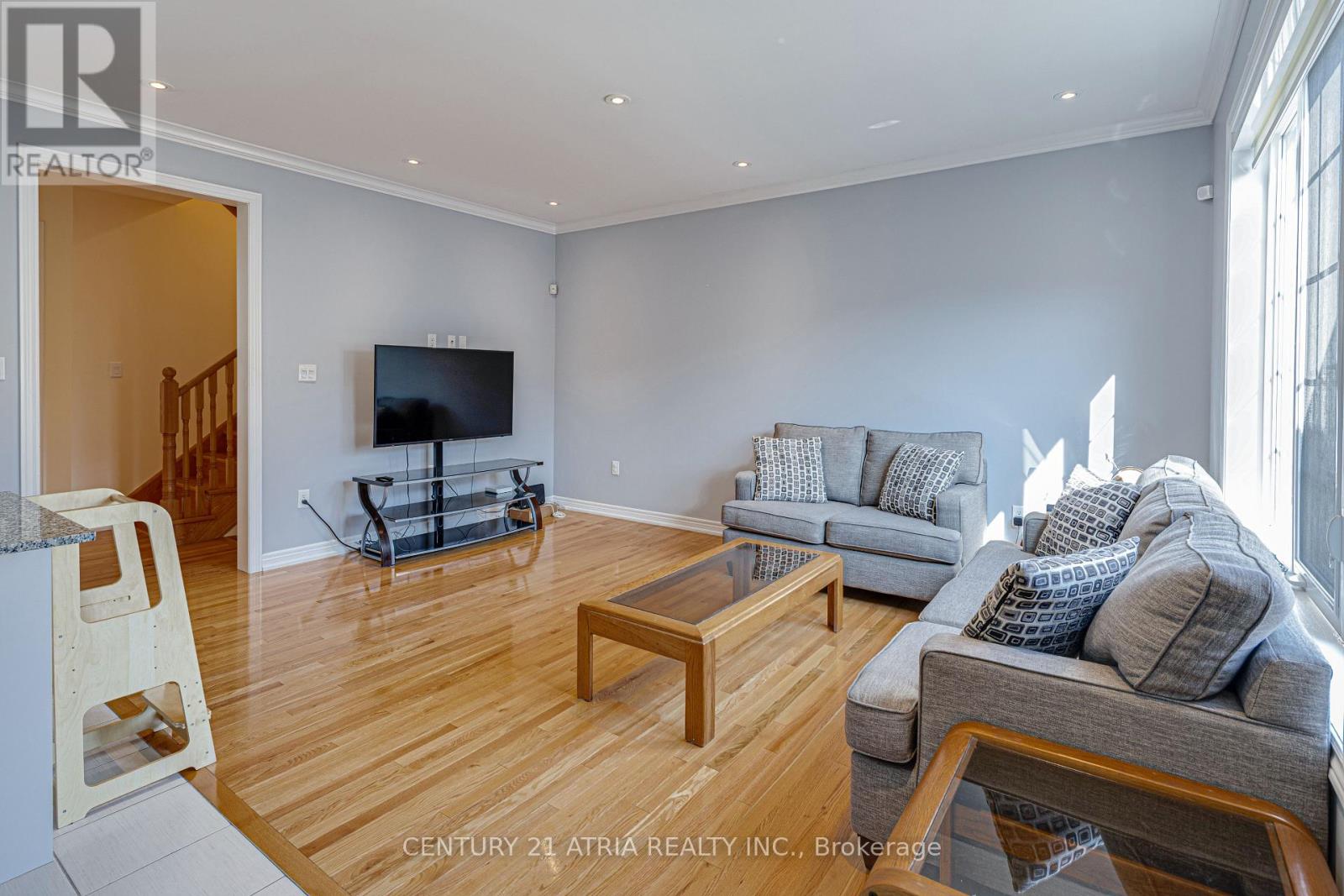 Property at 137 BARONS STREET image 3
