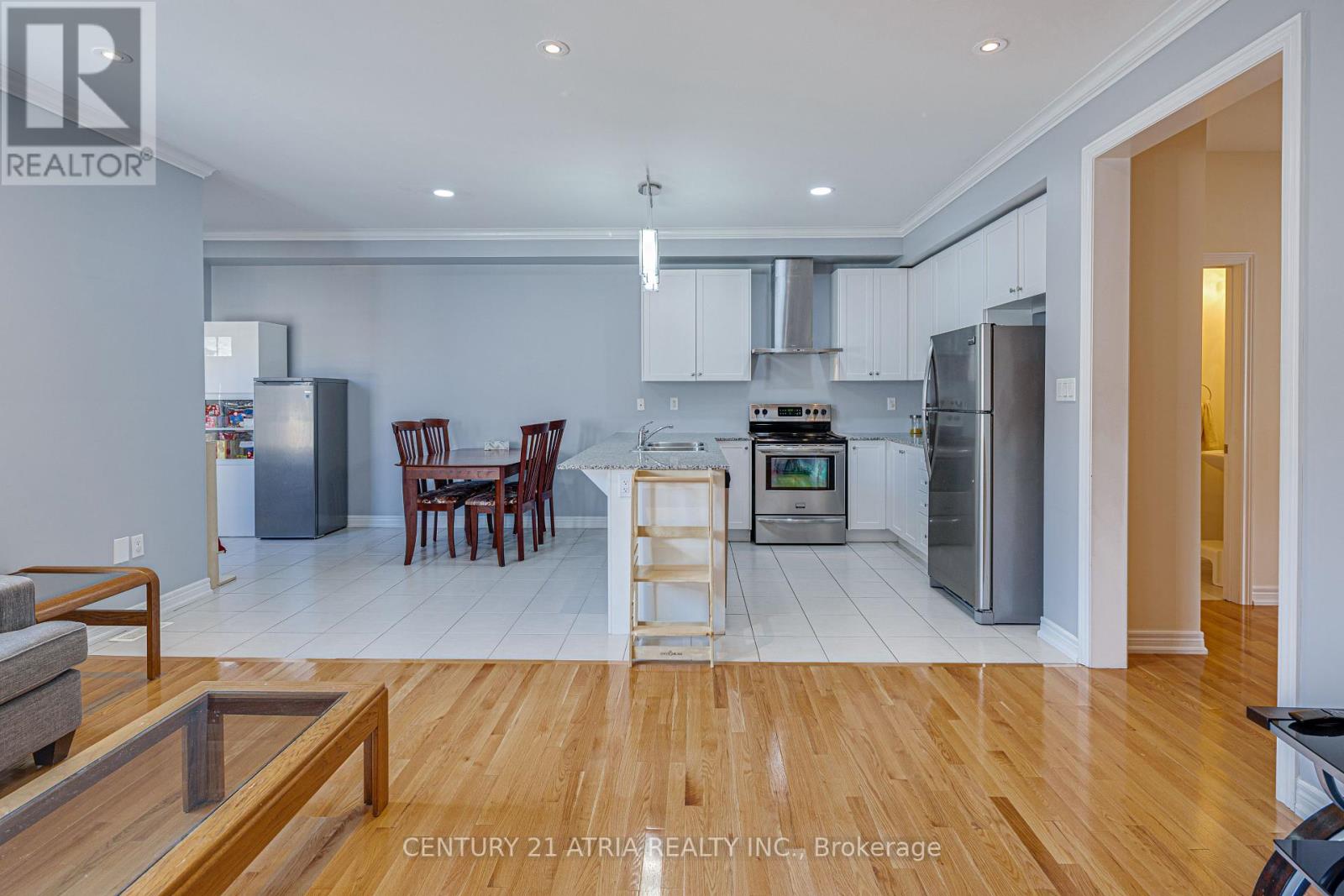 Property at 137 BARONS STREET image 4