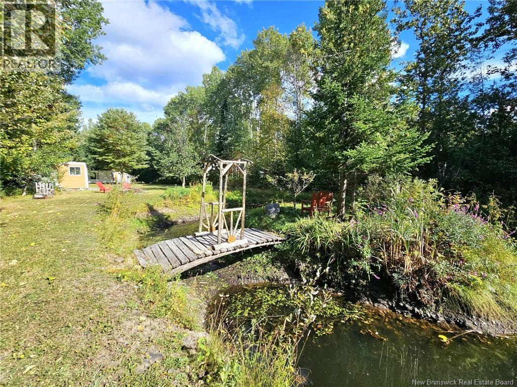560cd Principale, Beresford, New Brunswick  E8K 2A8 - Photo 18 - NB126403