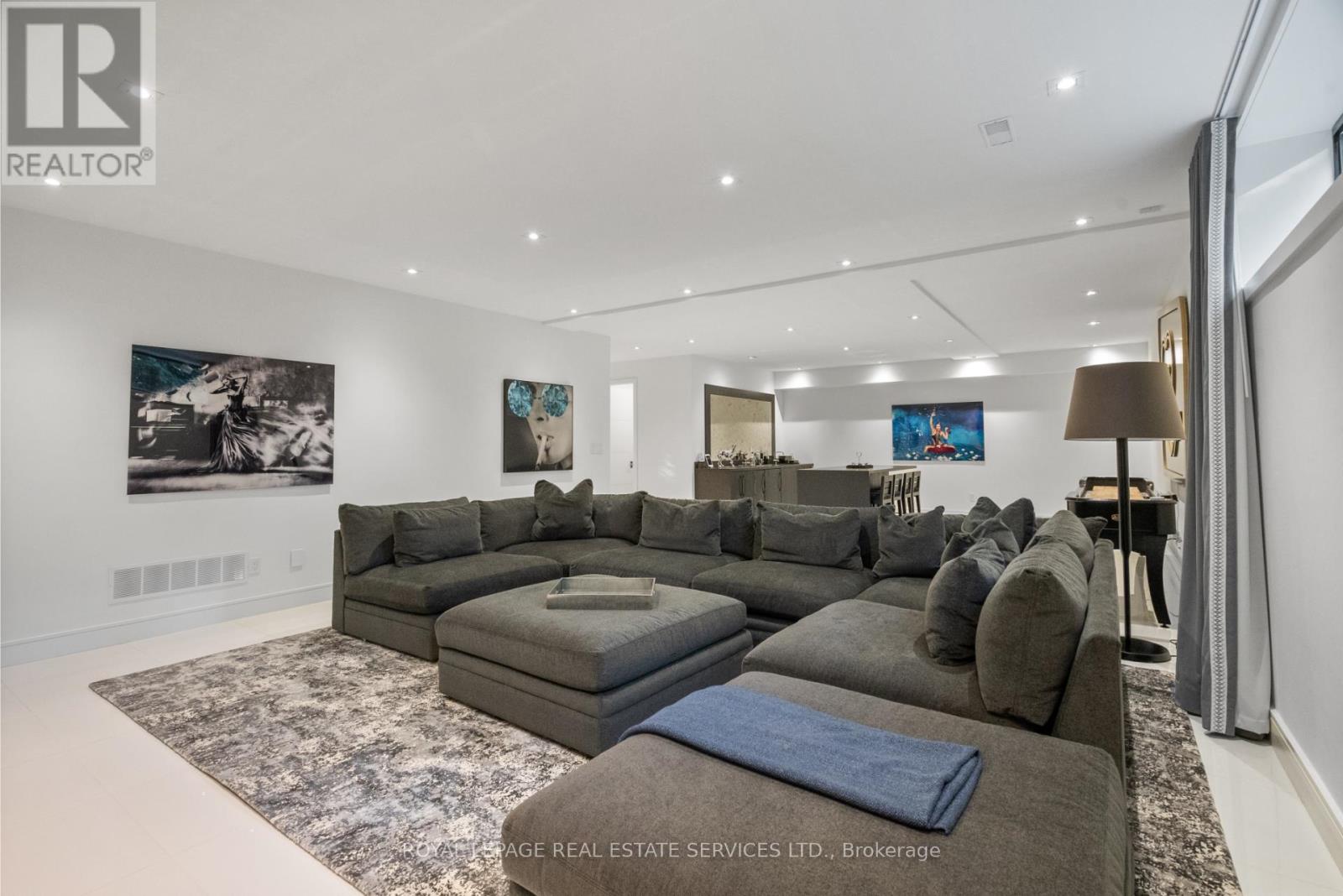 96 Montgomery Road, Toronto, Ontario  M9A 3N5 - Photo 34 - W12393803