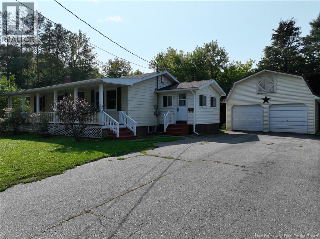 14 Veazey Street, St. Stephen, New Brunswick  E3L 2R8 - Photo 1 - NB125692
