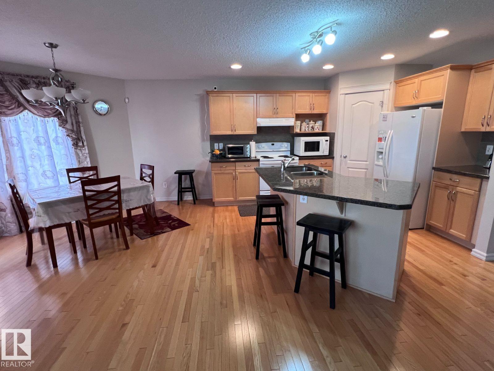 20707 56 Av Nw, Edmonton, Alberta  T6M 0B7 - Photo 3 - E4457027