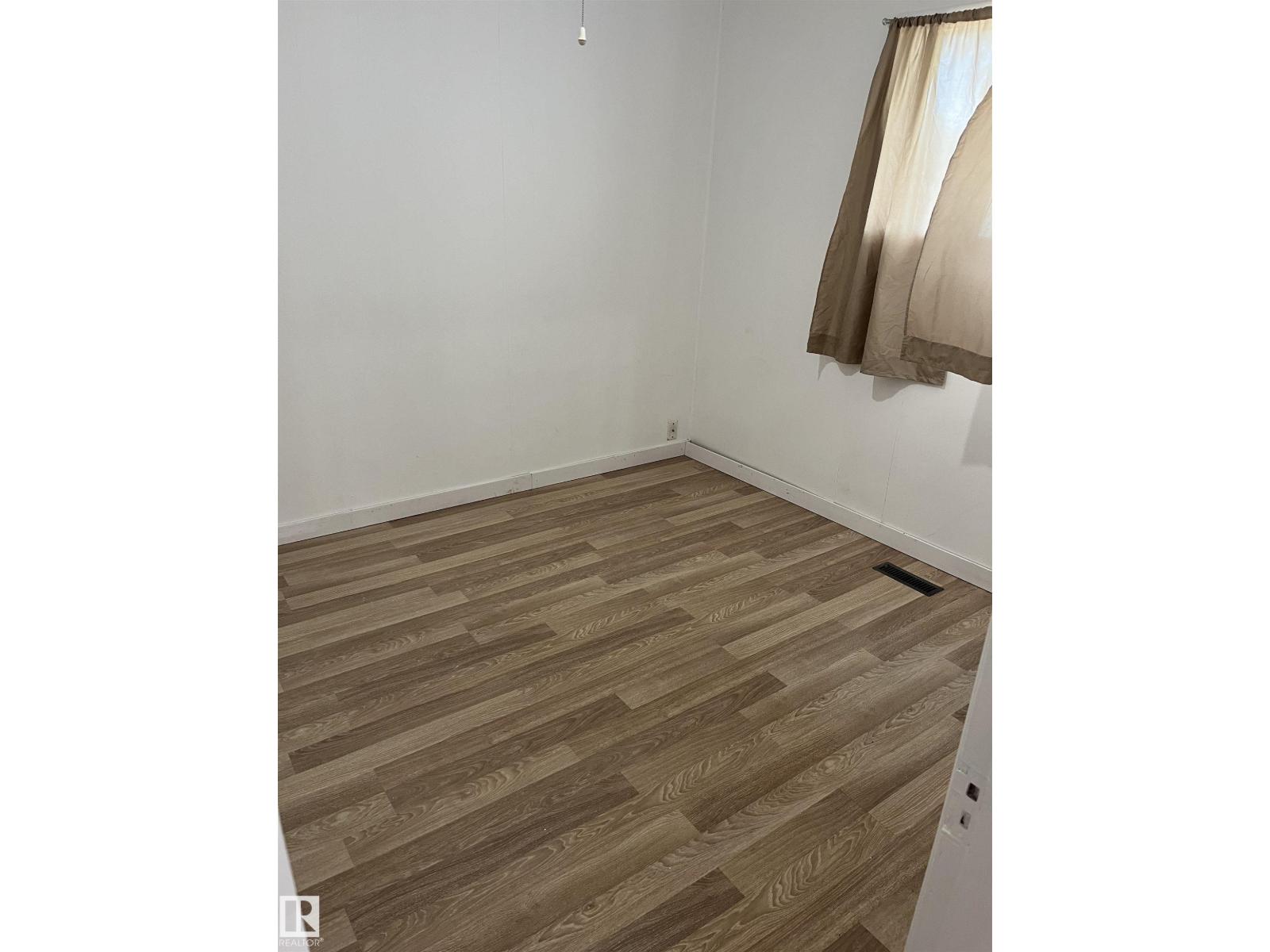 4928 55 Av, Viking, Alberta  T0B 4N0 - Photo 7 - E4457028