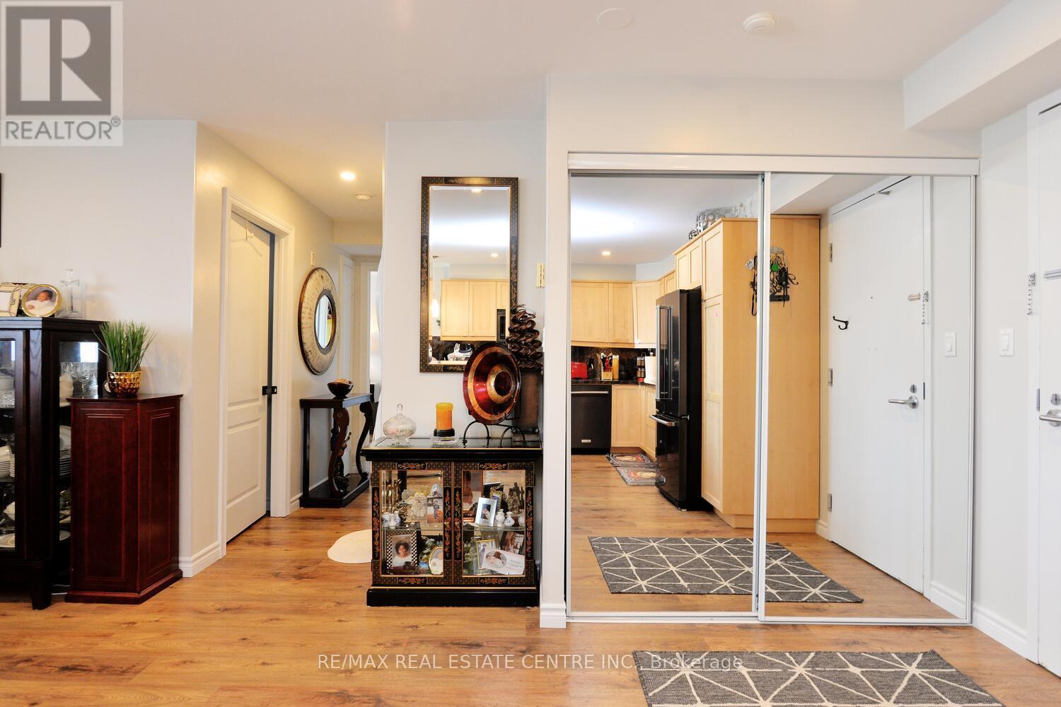 406 - 200 Broadway, Orangeville, Ontario  L9W 5G3 - Photo 12 - W12394193