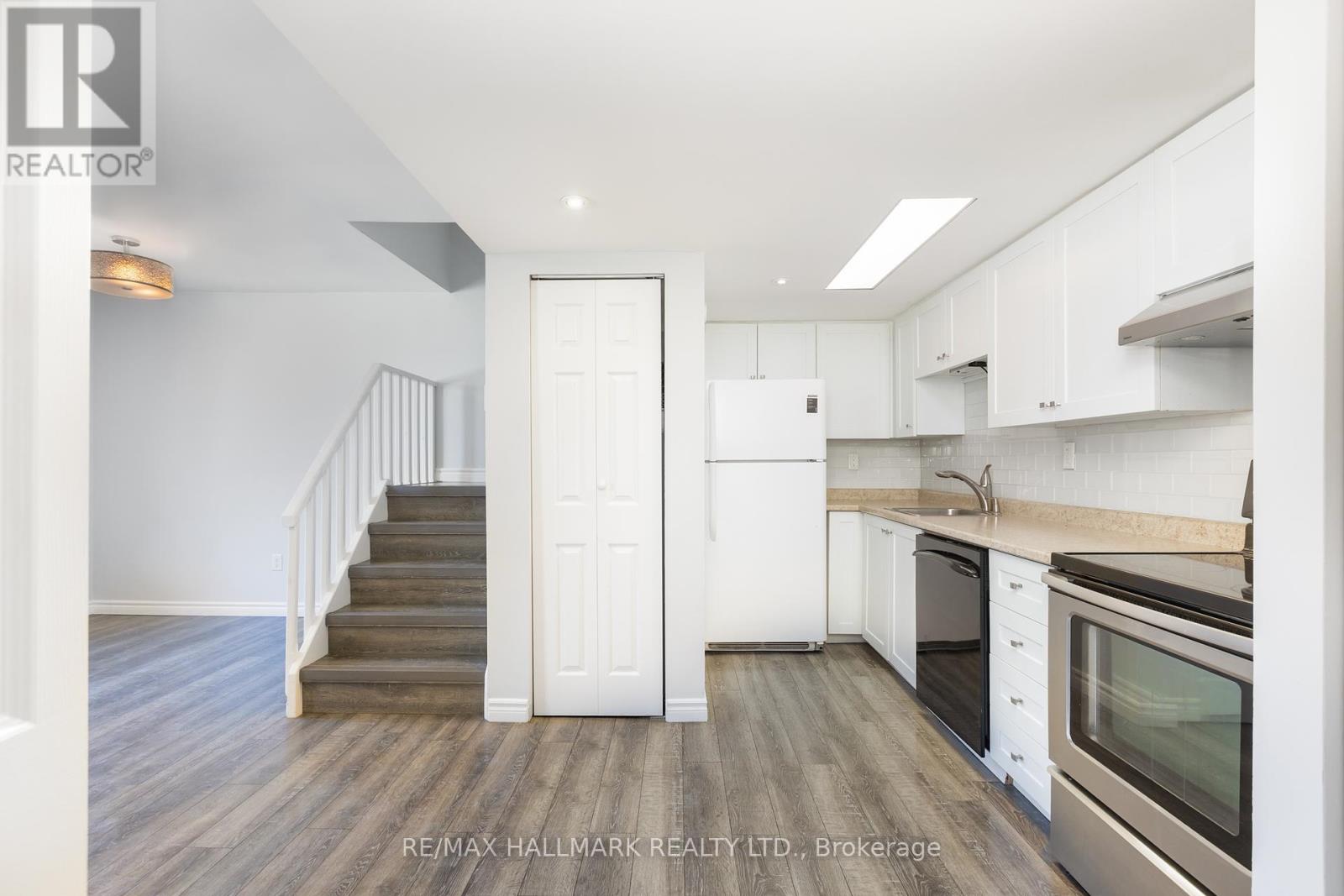 30 - 1250 King Street W, Toronto, Ontario  M6K 1G5 - Photo 7 - W12394212
