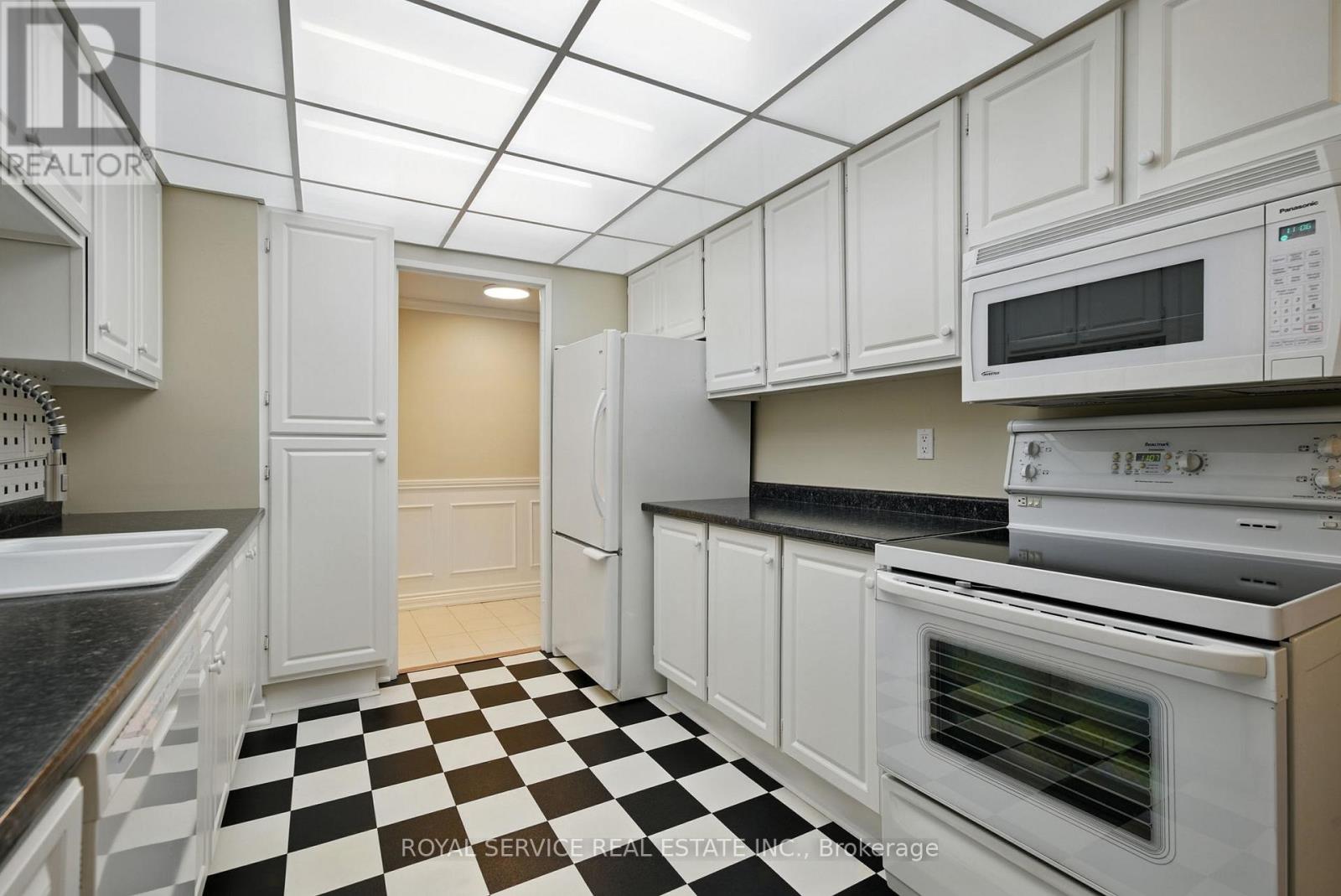 101 - 337 Simcoe Street N, Oshawa, Ontario  L1G 4T2 - Photo 15 - E12384372