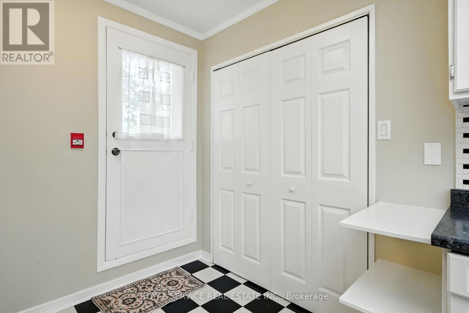 101 - 337 Simcoe Street N, Oshawa, Ontario  L1G 4T2 - Photo 13 - E12384372