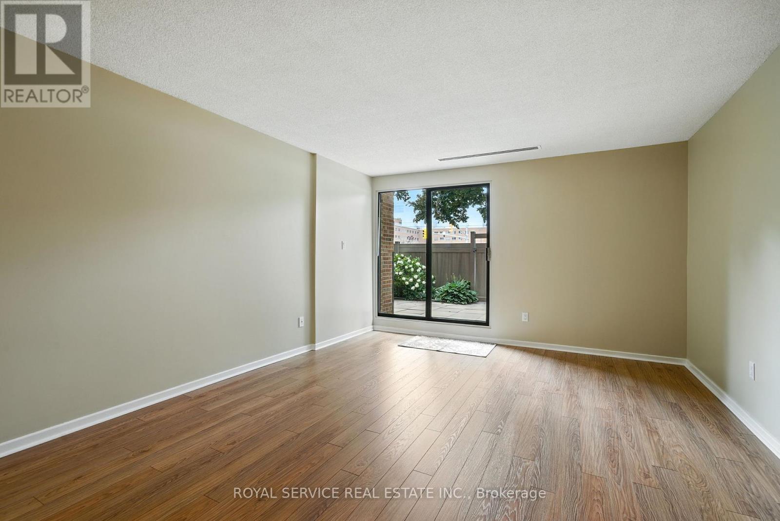 101 - 337 Simcoe Street N, Oshawa, Ontario  L1G 4T2 - Photo 7 - E12384372