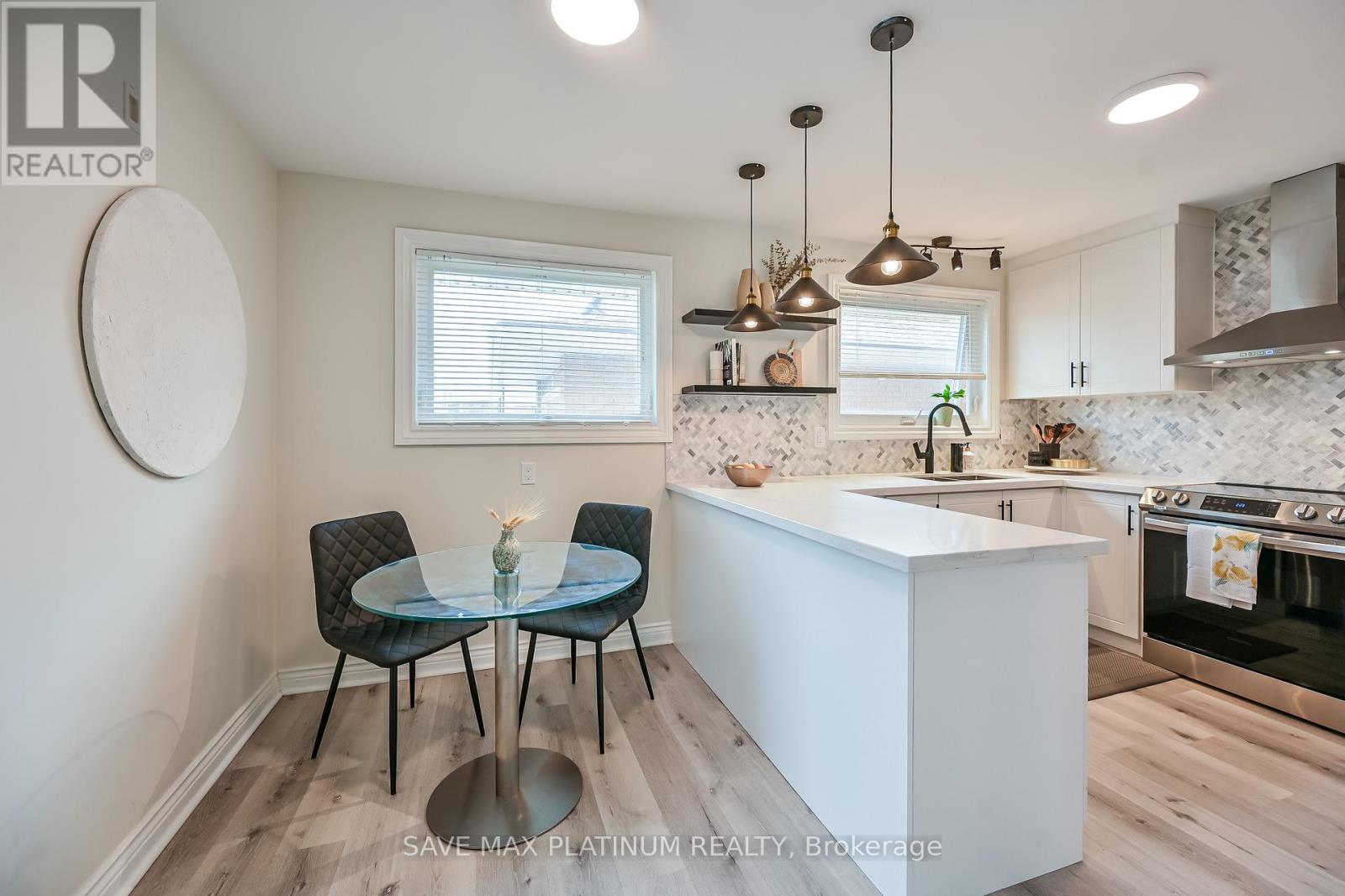 18 Gardenia Court, Hamilton, Ontario  L8K 3X6 - Photo 23 - X12394147