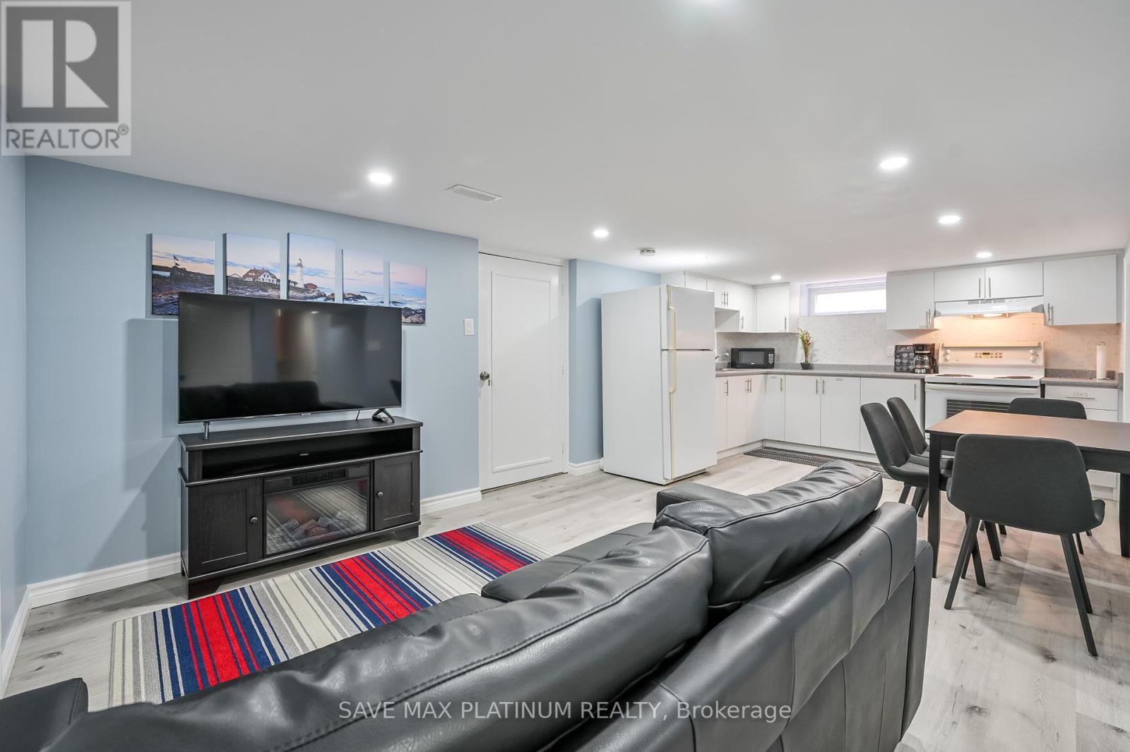 18 Gardenia Court, Hamilton, Ontario  L8K 3X6 - Photo 43 - X12394147