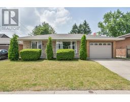 18 GARDENIA COURT, Hamilton, Ontario