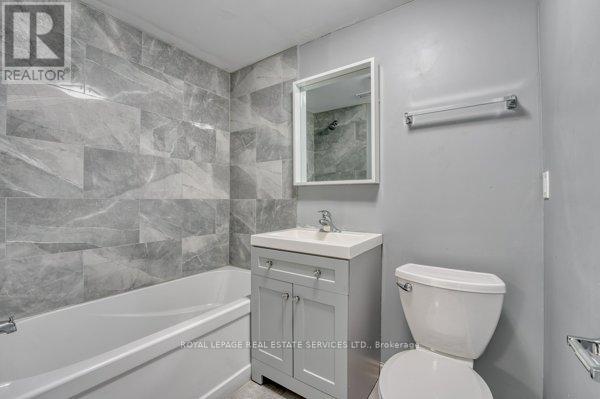 17 Kirk Street, St. Catharines (Western Hill), Ontario  L2S 1B8 - Photo 19 - X12394164