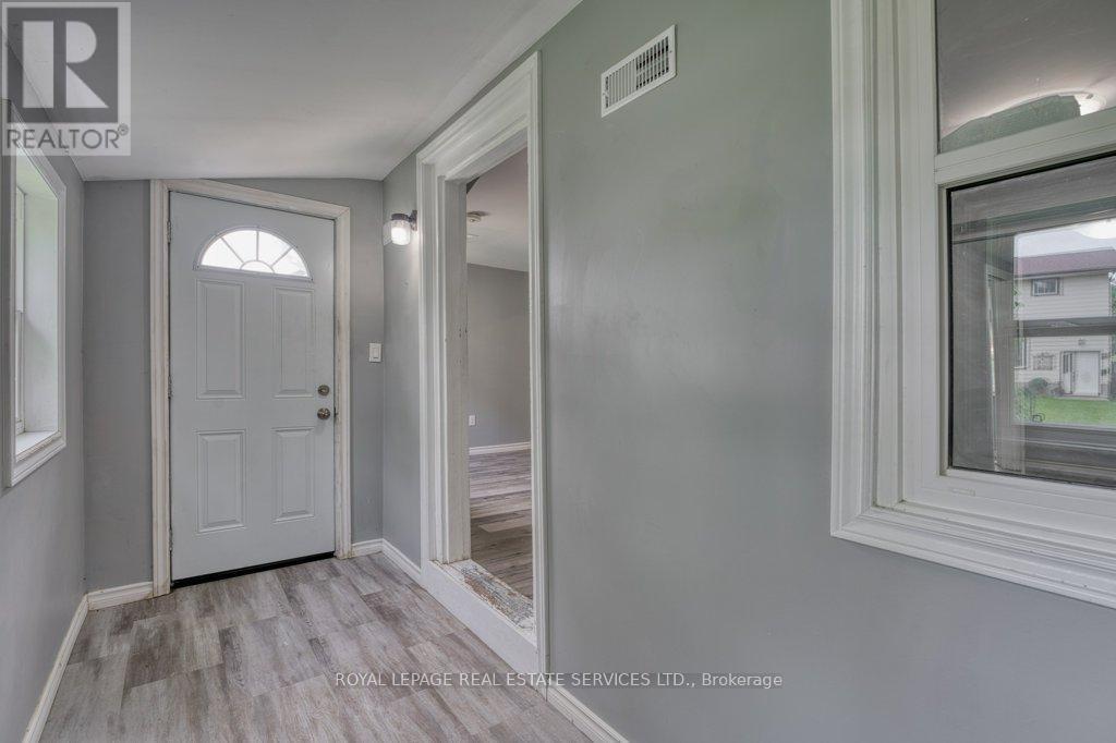 17 Kirk Street, St. Catharines (Western Hill), Ontario  L2S 1B8 - Photo 38 - X12394164