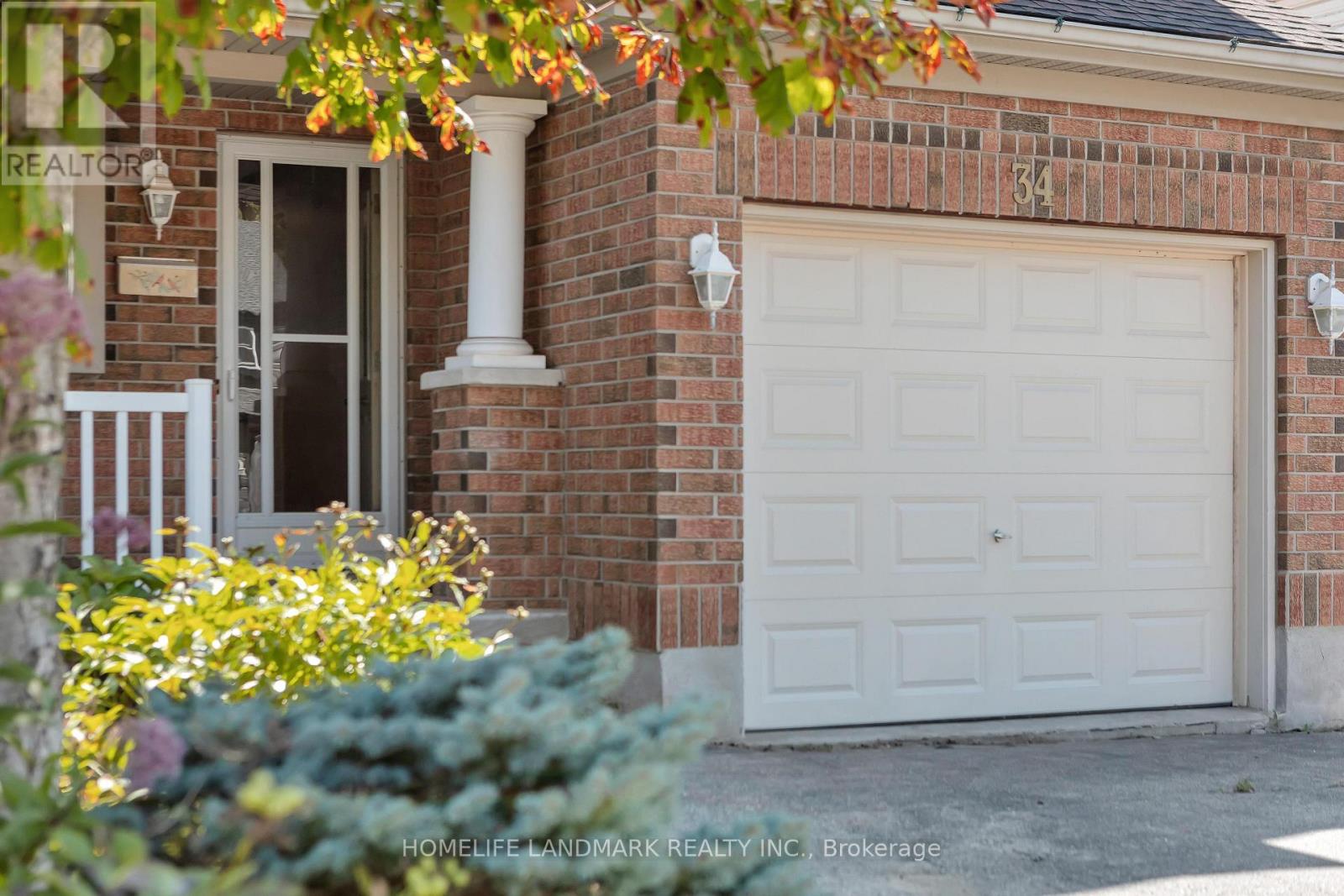 Property at 34 SOUTHCREEK TRAIL image 2