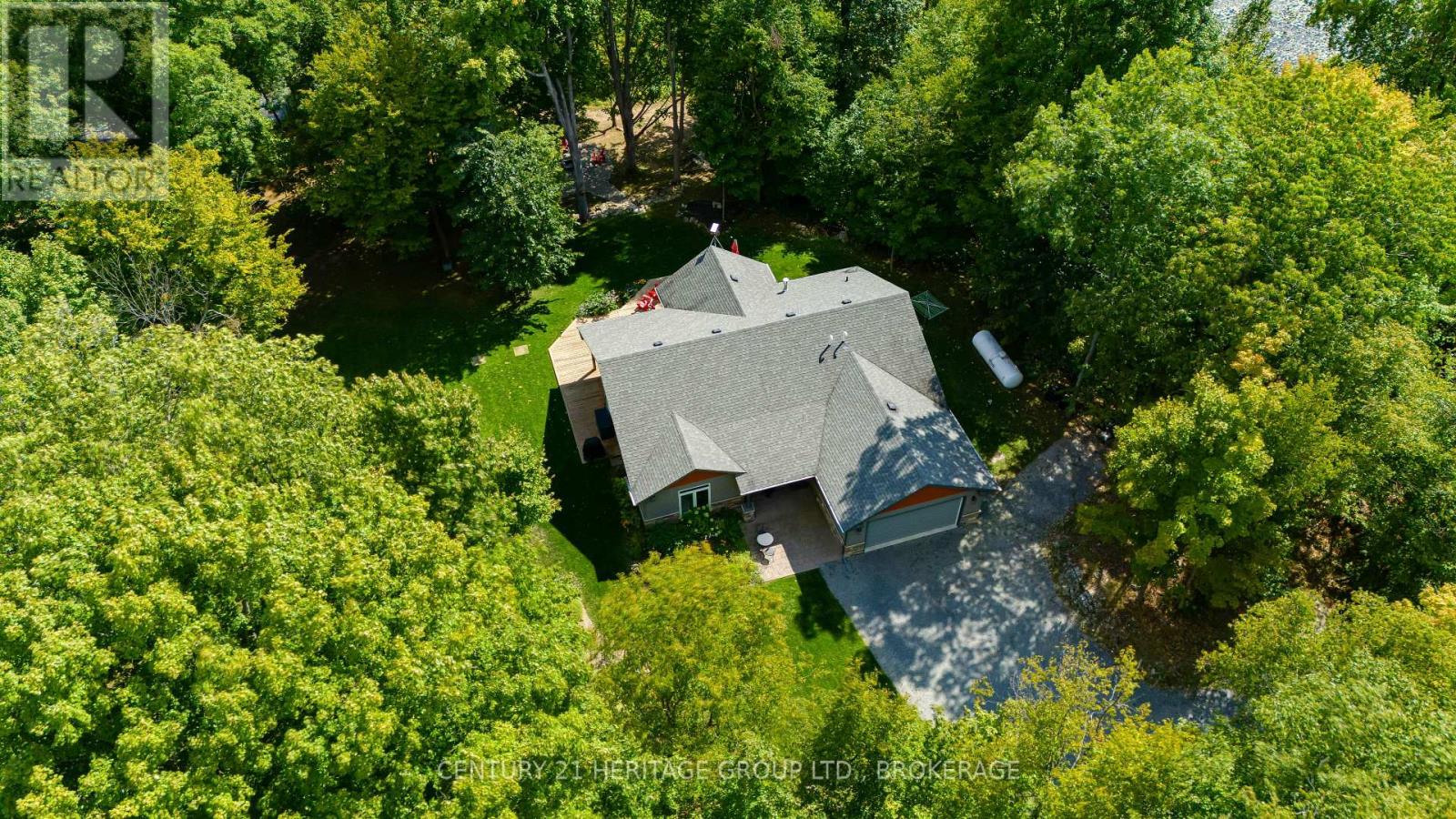 627 Stafford Lane, Frontenac (Frontenac South), Ontario  K0H 2N0 - Photo 3 - X12394457