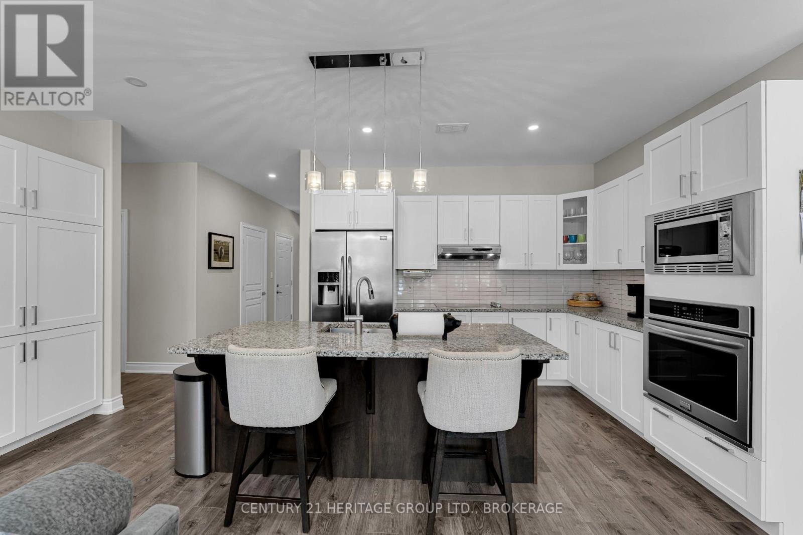 627 Stafford Lane, Frontenac (Frontenac South), Ontario  K0H 2N0 - Photo 9 - X12394457