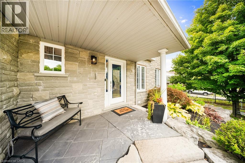 144 Endeavour Drive, Cambridge, Ontario  N3C 4C9 - Photo 4 - 40767337