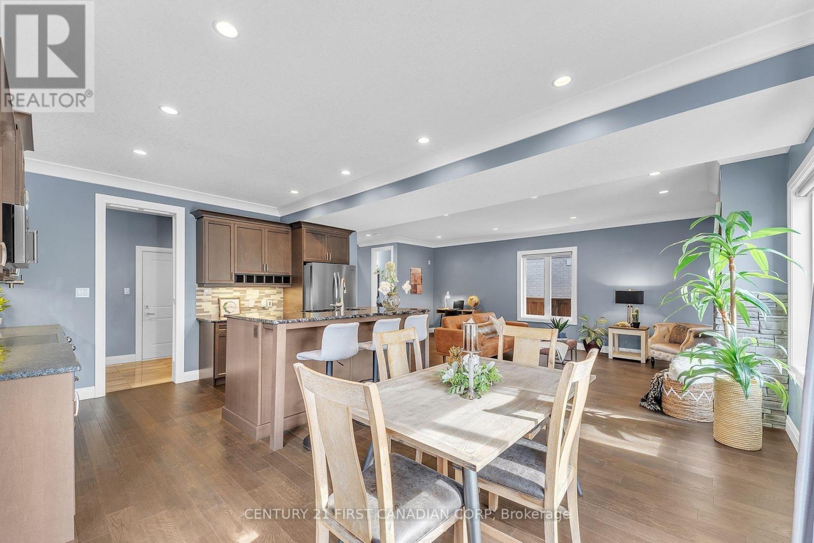 33 - 41 Earlscourt Terrace, Middlesex Centre, Ontario  N0L 1R0 - Photo 15 - X12394458