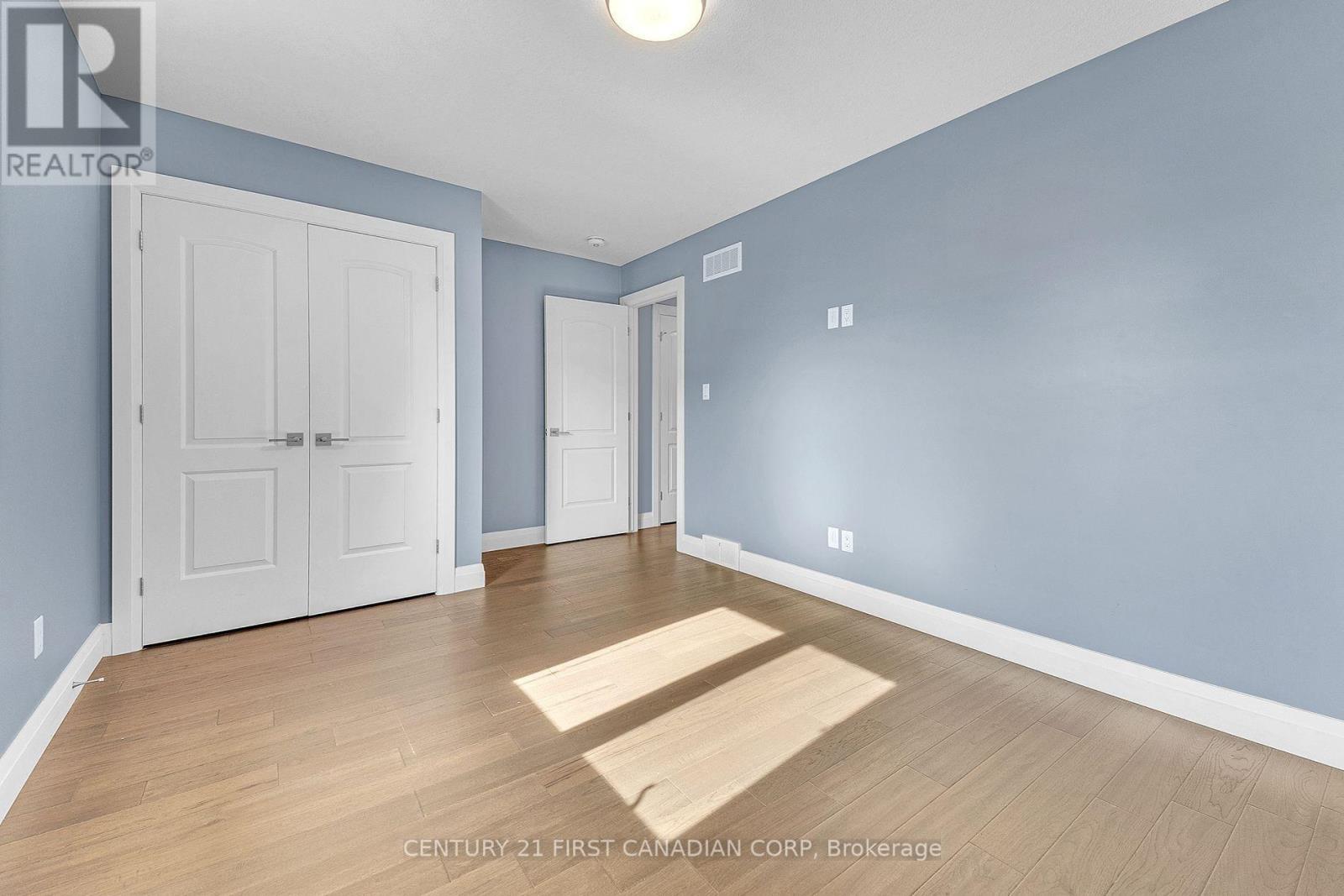 33 - 41 Earlscourt Terrace, Middlesex Centre, Ontario  N0L 1R0 - Photo 26 - X12394458