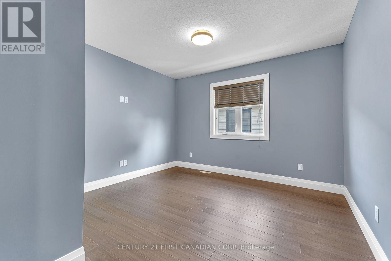 33 - 41 Earlscourt Terrace, Middlesex Centre, Ontario  N0L 1R0 - Photo 29 - X12394458