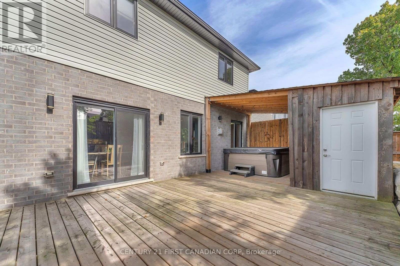 33 - 41 Earlscourt Terrace, Middlesex Centre, Ontario  N0L 1R0 - Photo 36 - X12394458
