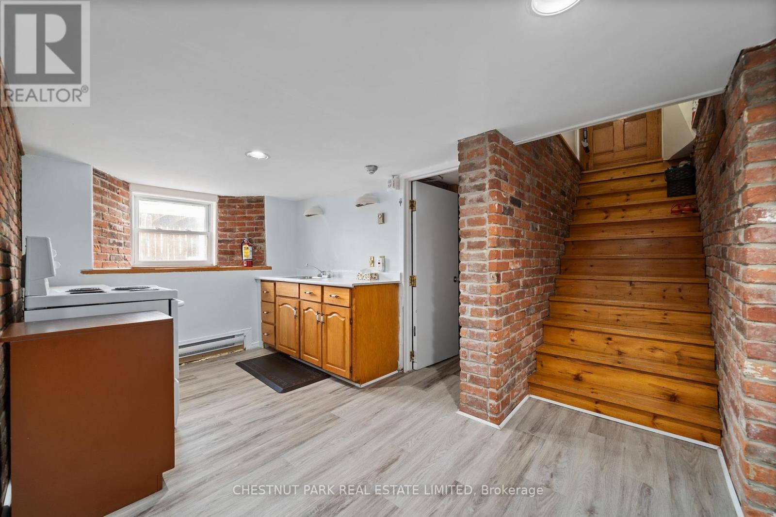 71 Queen Street, Prince Edward County, Ontario  K0K 2T0 - Photo 42 - X12394492