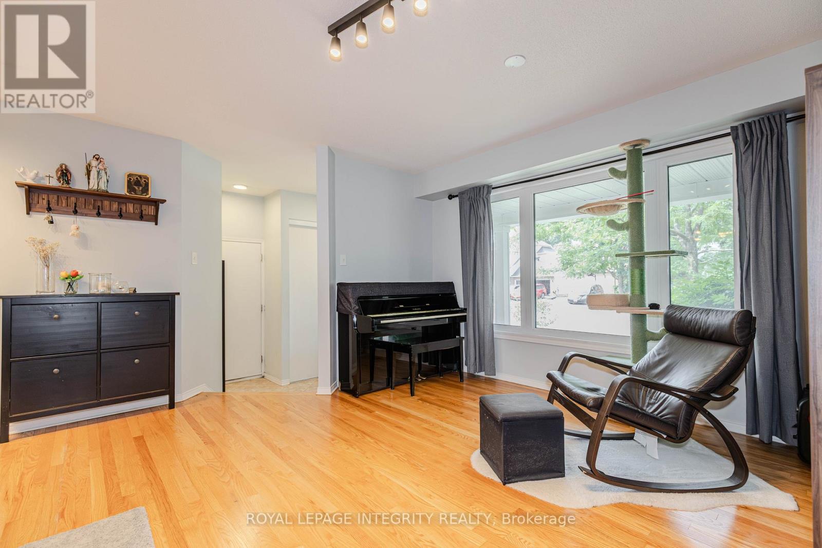 2123 Esprit Drive, Ottawa, Ontario  K4A 4K2 - Photo 9 - X12394477