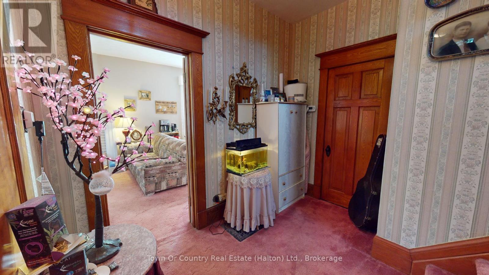 540 10th Avenue, Hanover, Ontario  N4N 2P4 - Photo 14 - X12394502