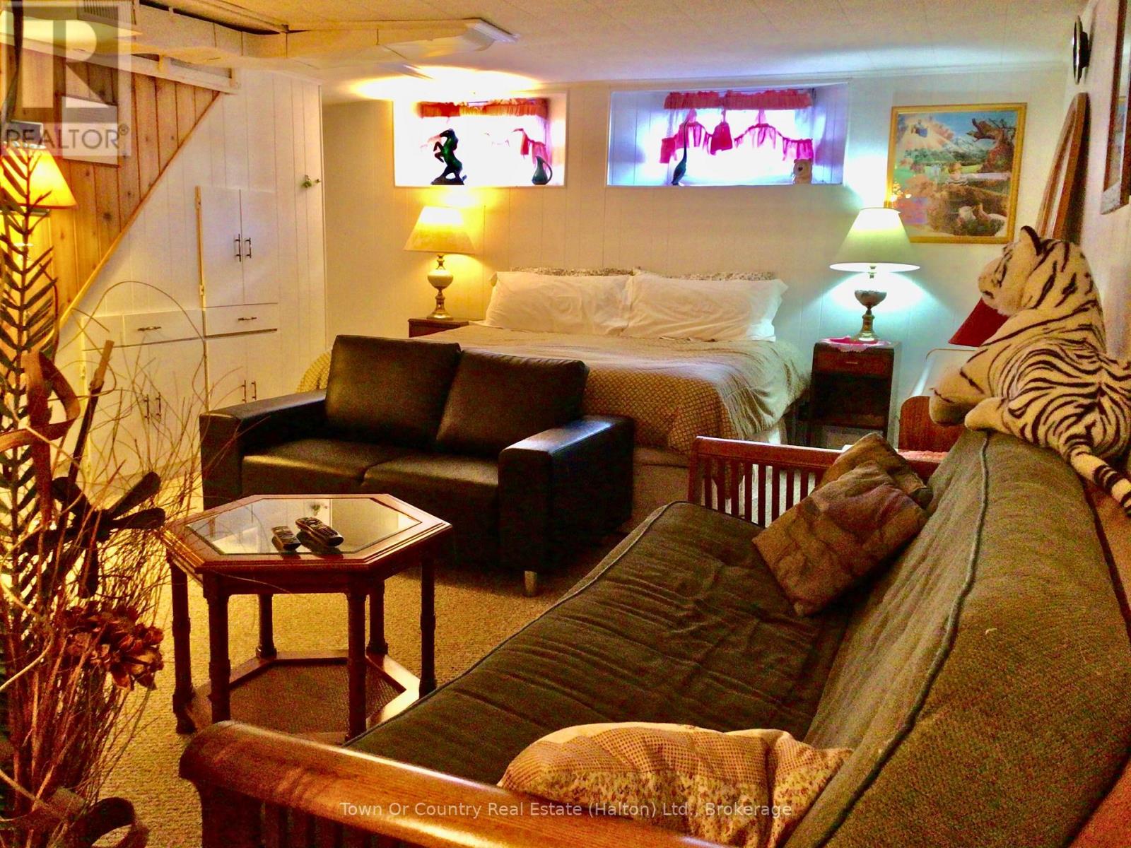 540 10th Avenue, Hanover, Ontario  N4N 2P4 - Photo 27 - X12394502