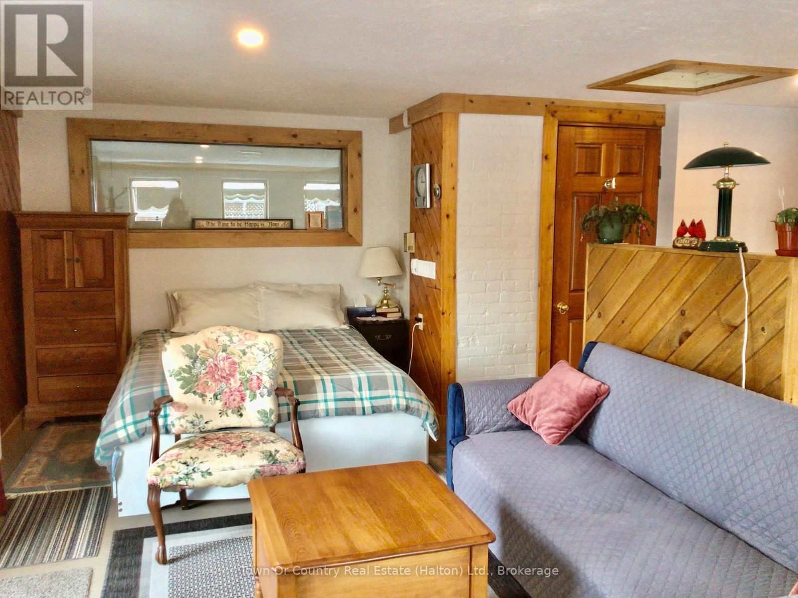 540 10th Avenue, Hanover, Ontario  N4N 2P4 - Photo 38 - X12394502