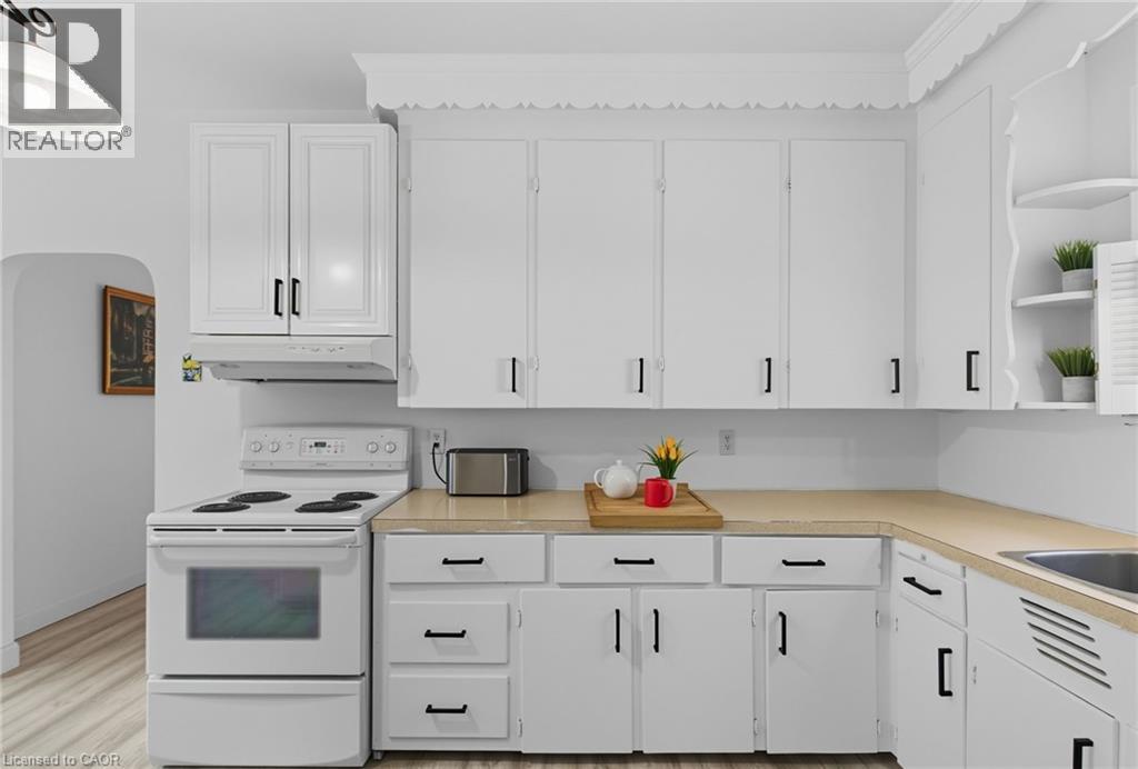 157 East 5th Street, Hamilton, Ontario  L9A 2Z7 - Photo 10 - 40768367