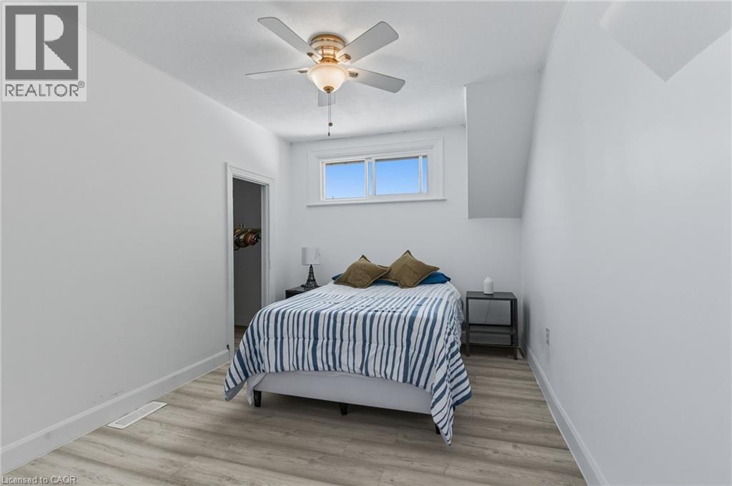 157 East 5th Street, Hamilton, Ontario  L9A 2Z7 - Photo 25 - 40768367