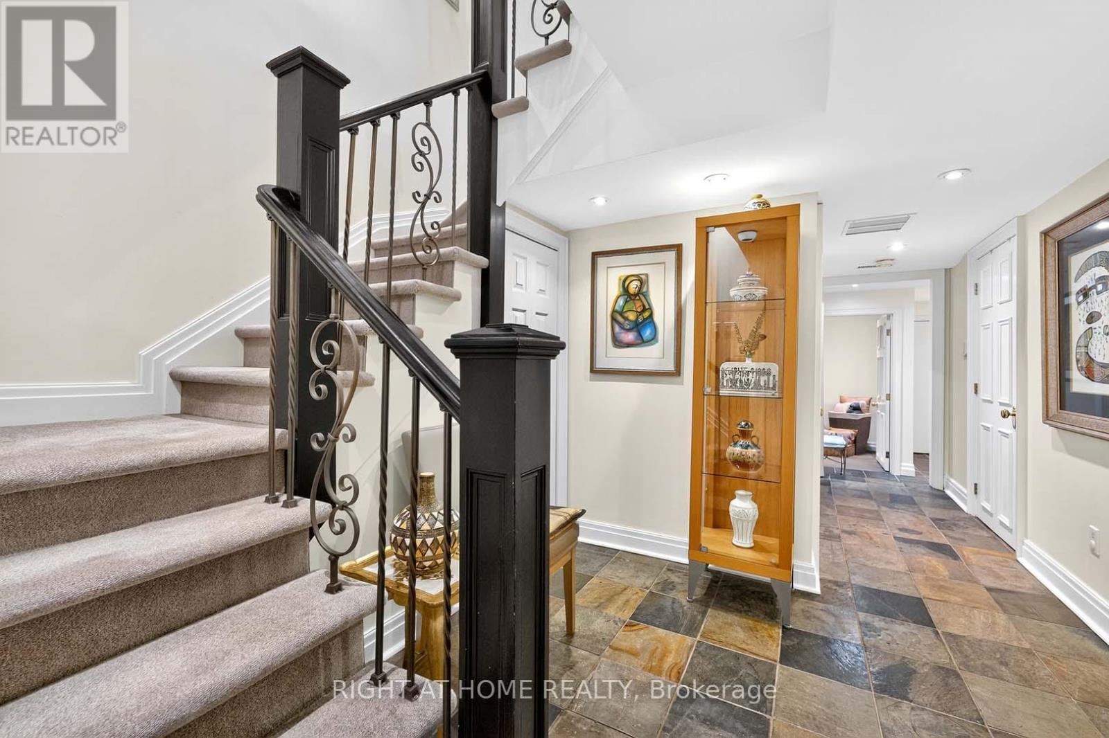 242 Walmer Road, Toronto, Ontario  M5R 3R7 - Photo 40 - C12394312