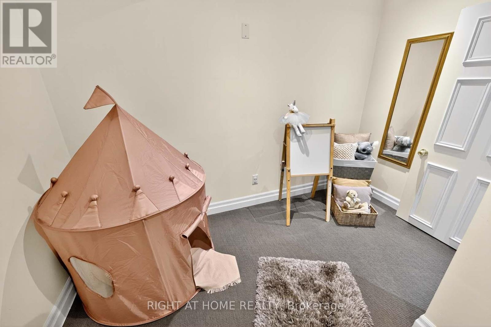 242 Walmer Road, Toronto, Ontario  M5R 3R7 - Photo 45 - C12394312