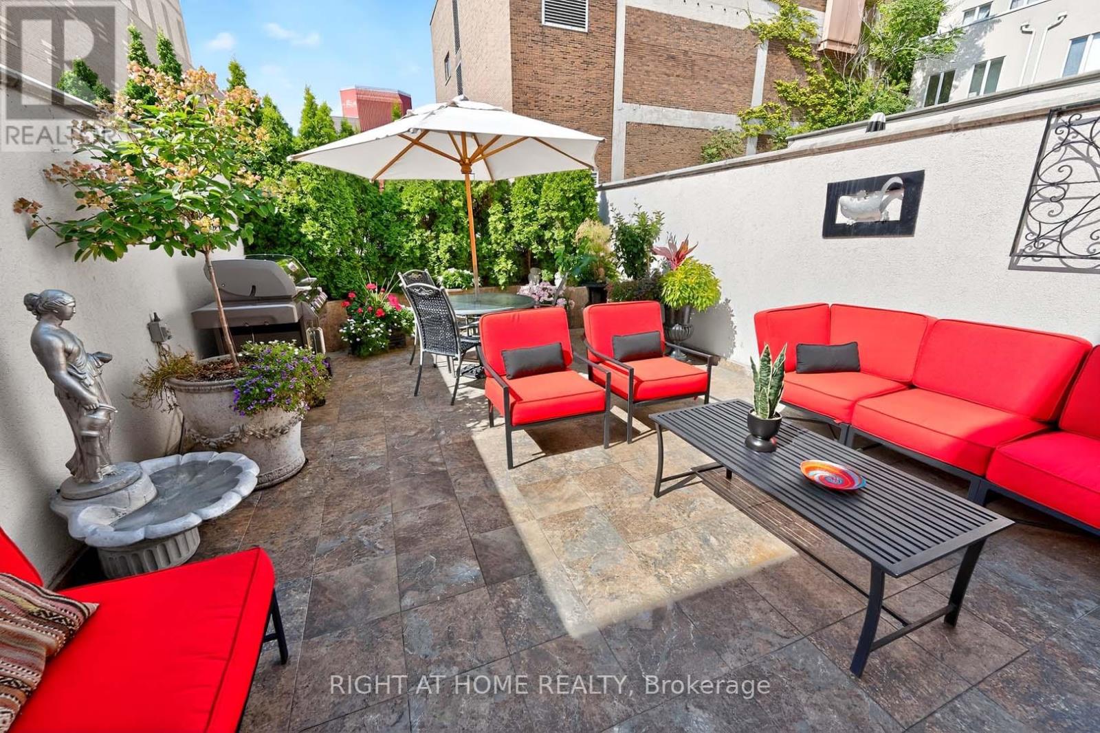 242 Walmer Road, Toronto, Ontario  M5R 3R7 - Photo 46 - C12394312