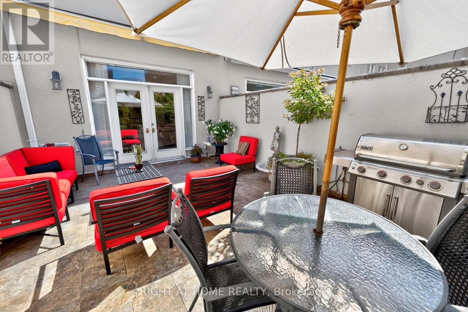 242 Walmer Road, Toronto, Ontario  M5R 3R7 - Photo 48 - C12394312