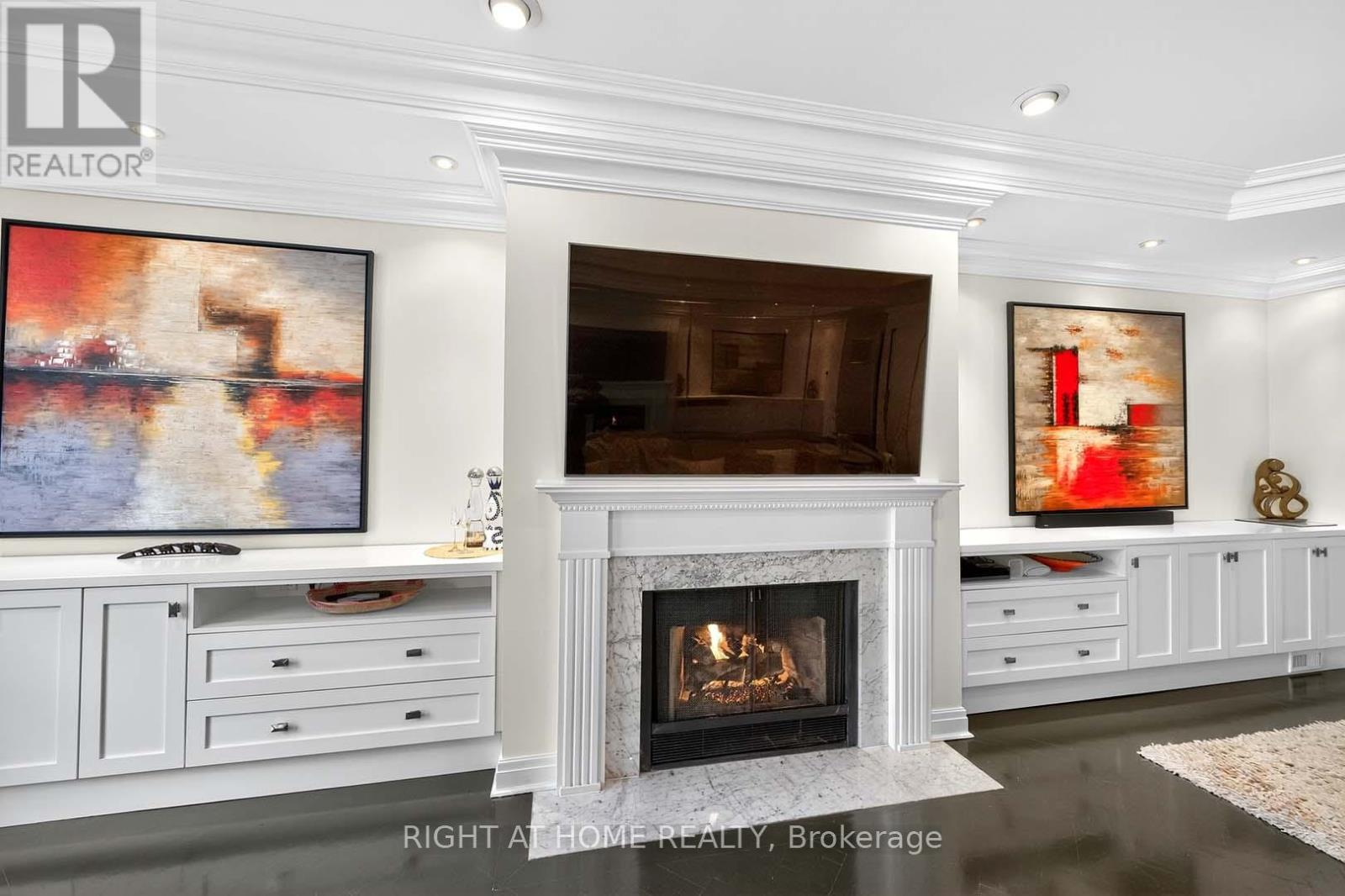 242 Walmer Road, Toronto, Ontario  M5R 3R7 - Photo 8 - C12394312