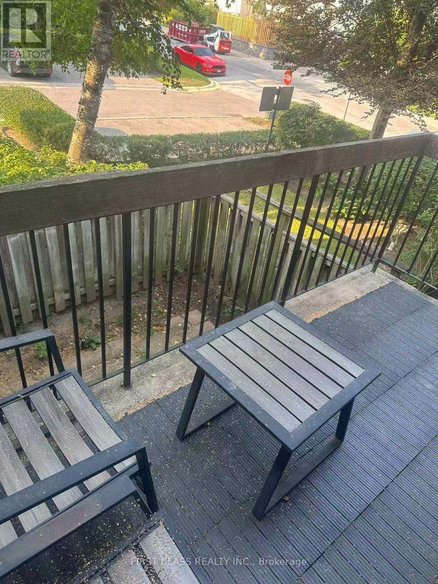 32 Scenic Mill Way, Toronto (St. Andrew-Windfields), Ontario  M2L 1S5 - Photo 15 - C12394418