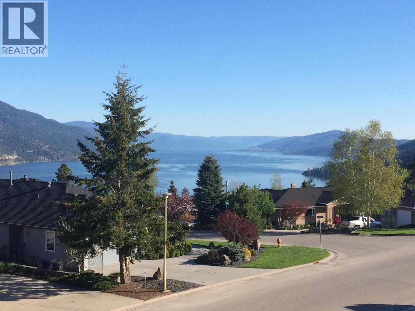 183 Magic Drive, Kelowna, British Columbia  V1V 1N2 - Photo 3 - 10362386