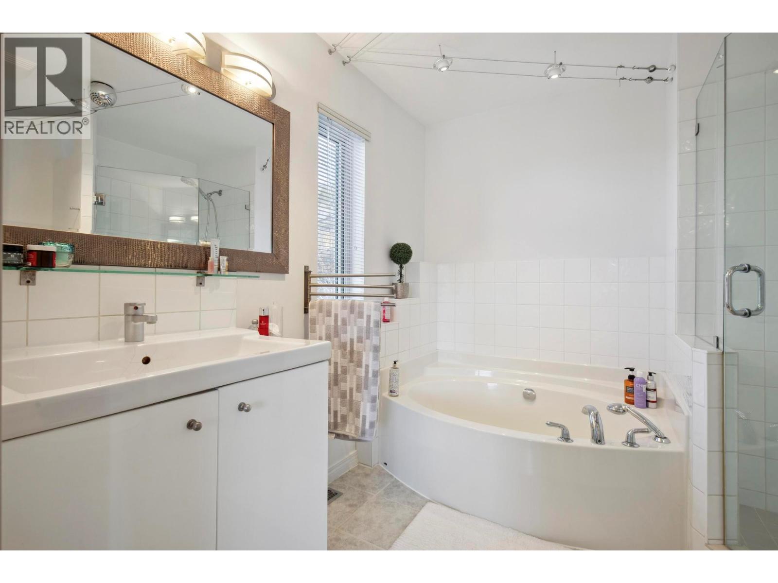 183 Magic Drive, Kelowna, British Columbia  V1V 1N2 - Photo 32 - 10362386