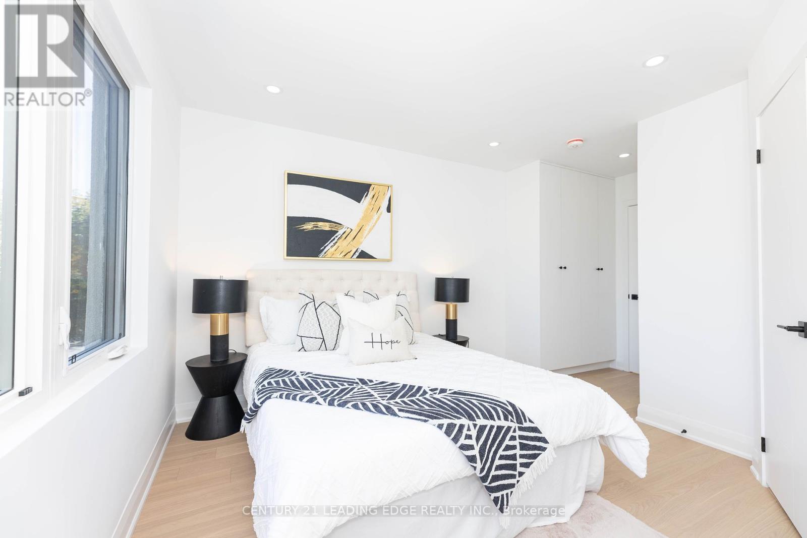 12 Marigold Avenue, Toronto, Ontario  M4M 3B2 - Photo 19 - E12394307