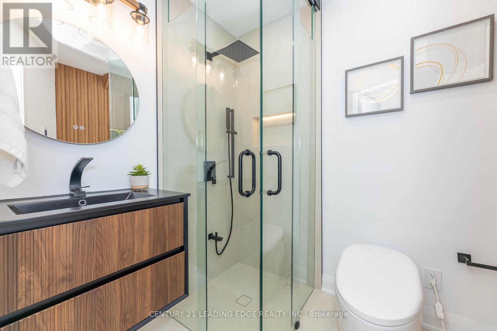 12 Marigold Avenue, Toronto, Ontario  M4M 3B2 - Photo 22 - E12394307