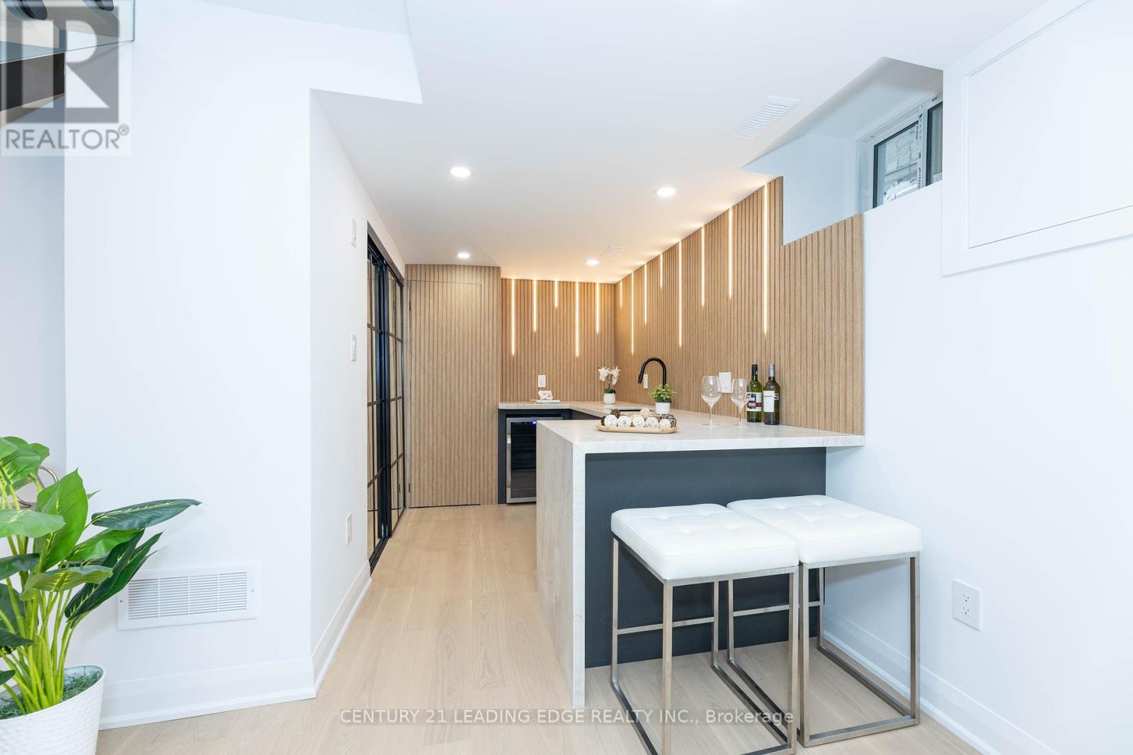 12 Marigold Avenue, Toronto, Ontario  M4M 3B2 - Photo 27 - E12394307